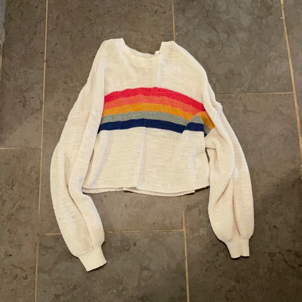 Thin rainbow sweater 🌈